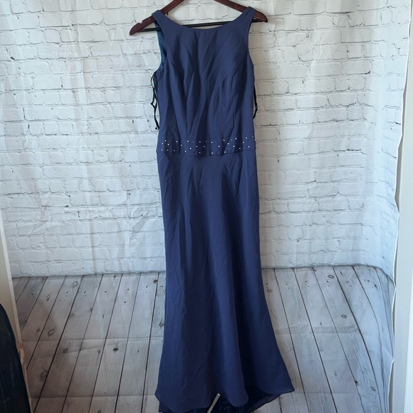 Bari Jay dark blue bedazzled sleeveless long polyester formal dress size 3/4 - Picture 4 of 12